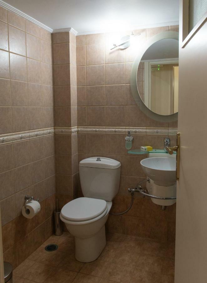 Luxurious Apartment In Central Athena Bagian luar foto
