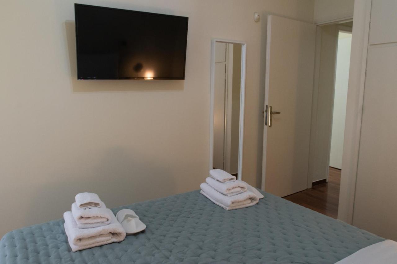 Luxurious Apartment In Central Athena Bagian luar foto